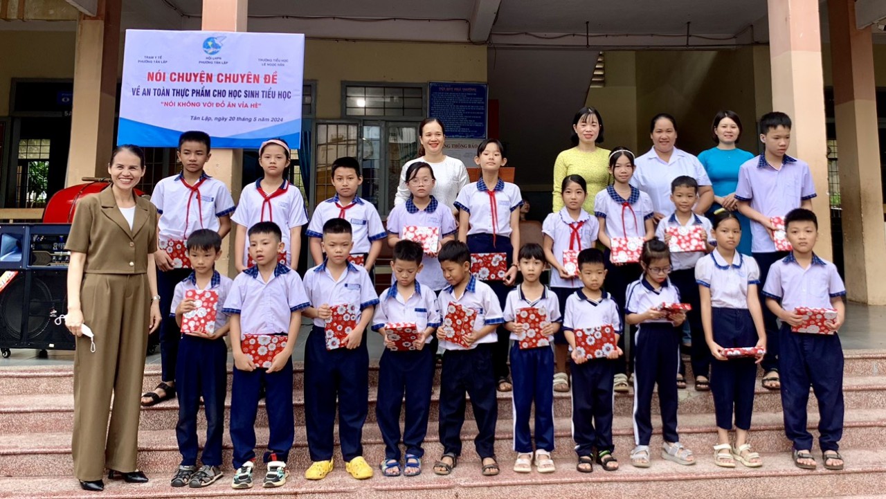 PHƯỜNG TÂN LẬP TỔ CHỨC NÓI CHUYỆN CHUYÊN ĐỀ AN TOÀN THỰC PHẨM CHO HỌC SINH TIỂU HỌC